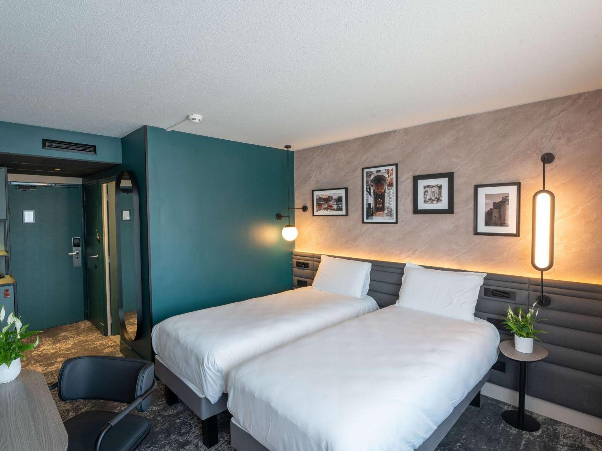 Novotel Angers Lac De Maine מראה חיצוני תמונה