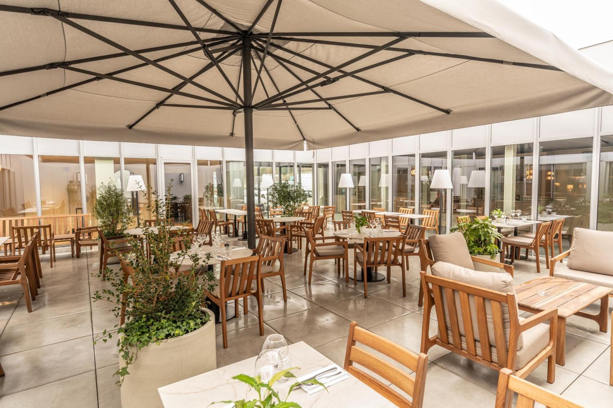 Novotel Angers Lac De Maine מראה חיצוני תמונה