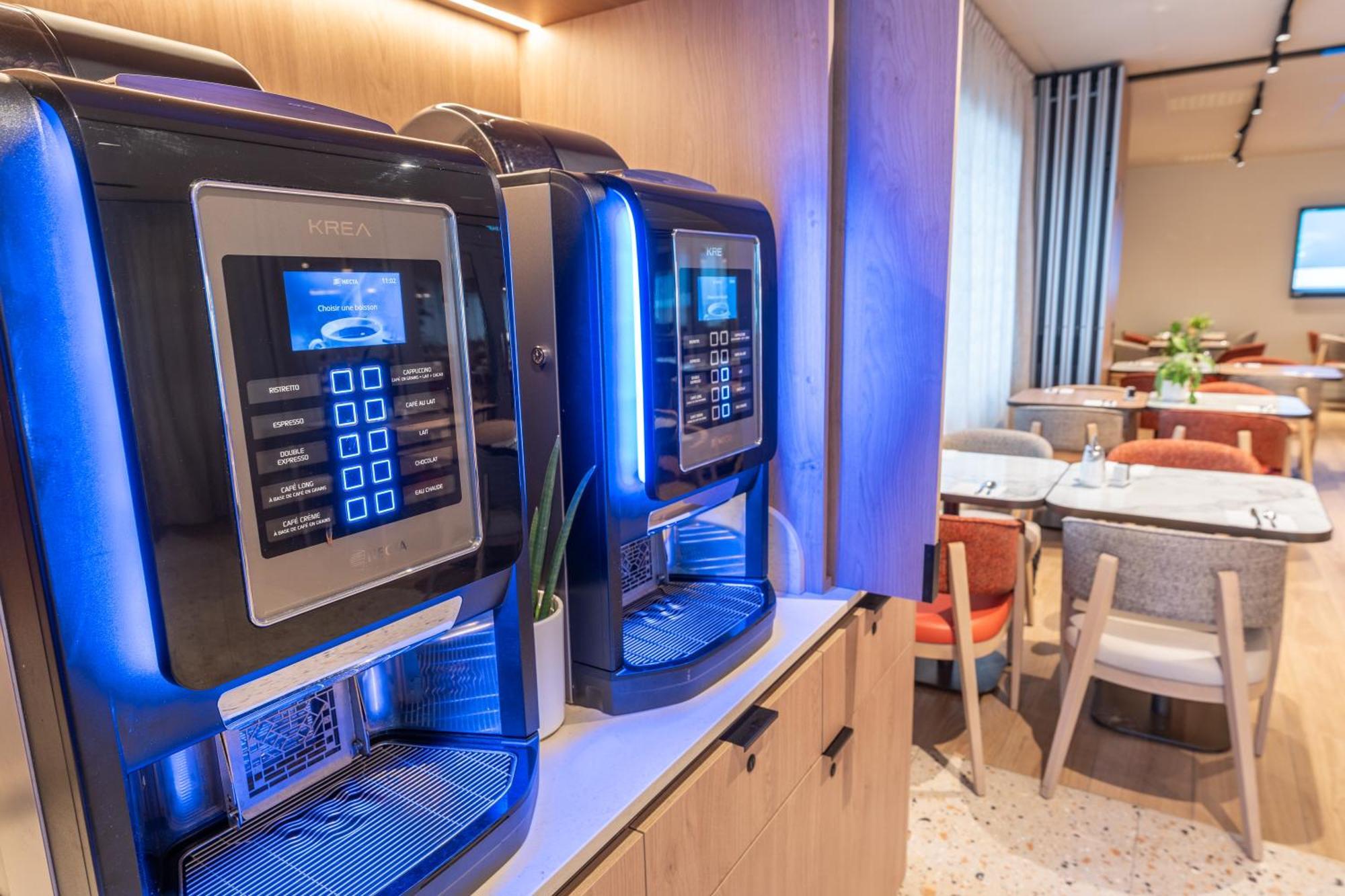 Novotel Angers Lac De Maine מראה חיצוני תמונה