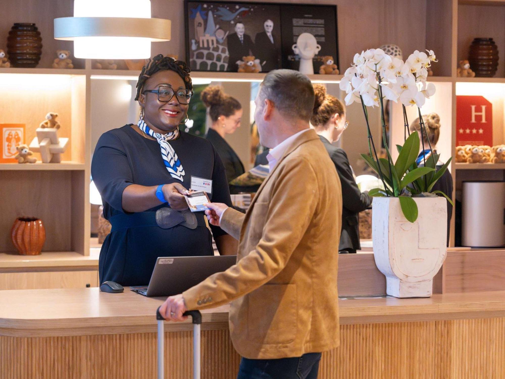 Novotel Angers Lac De Maine מראה חיצוני תמונה