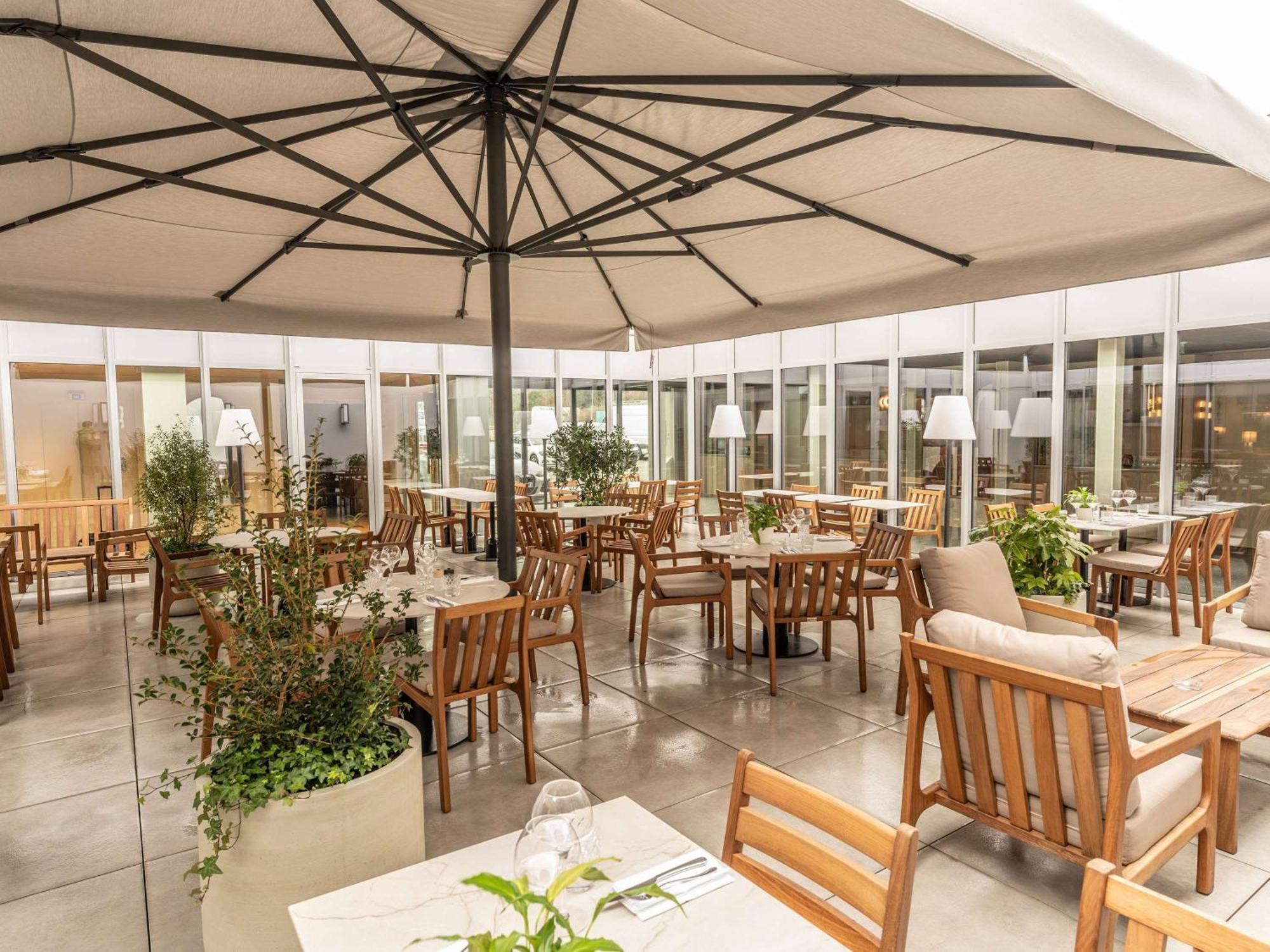 Novotel Angers Lac De Maine מראה חיצוני תמונה