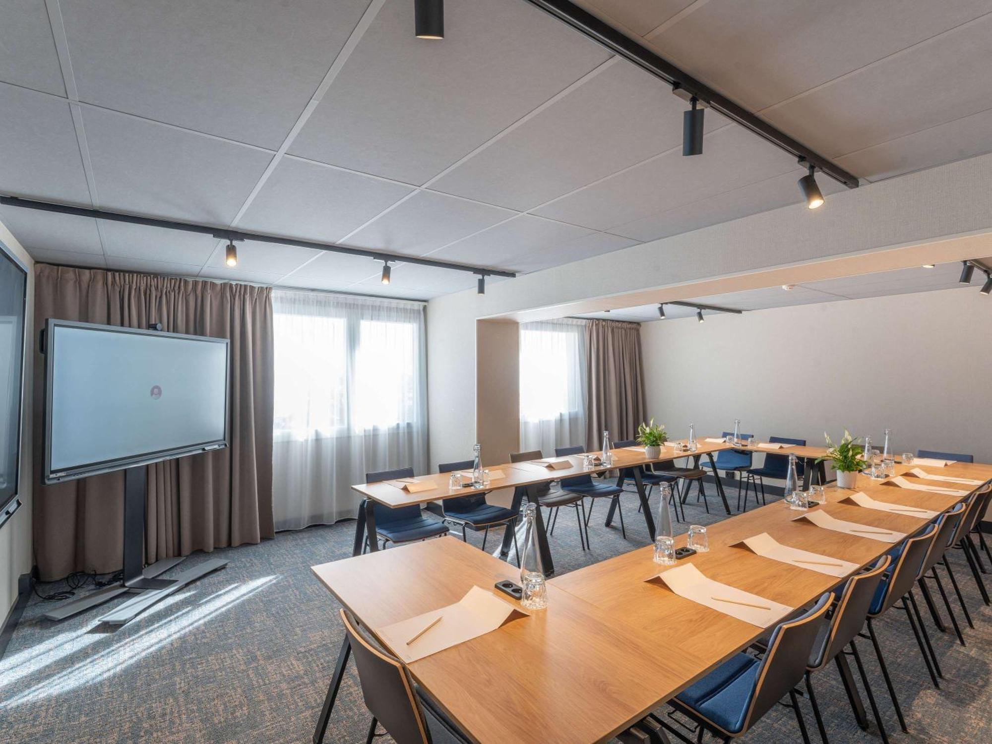 Novotel Angers Lac De Maine מראה חיצוני תמונה